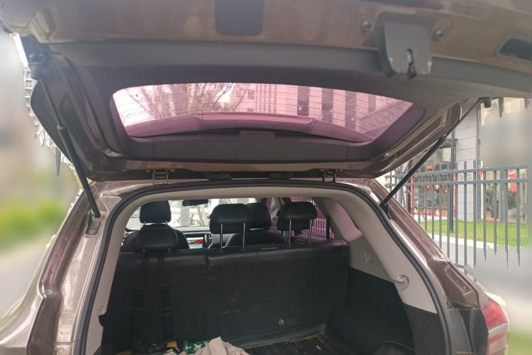 Used Roewe RX5 2016 20T Two-Wheel Drive Automatic Internet Smart Edition
