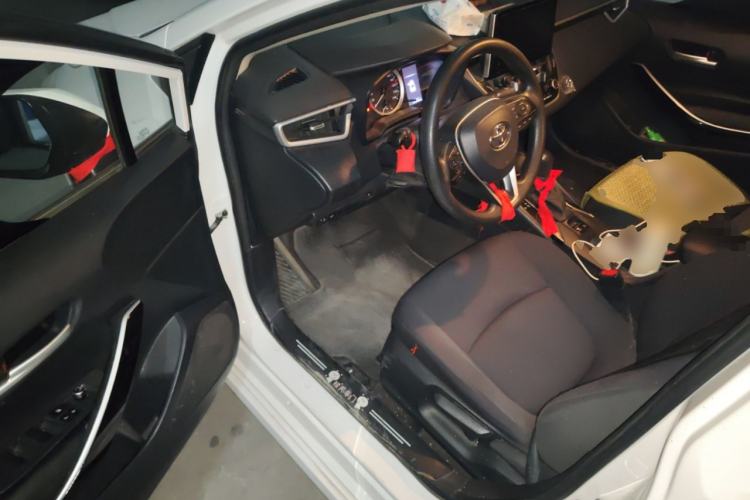 Used Toyota Corolla 2021 Dual-Motor 1.8L E-CVT Elite Edition Driver Seat