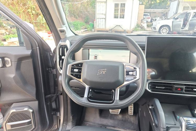 Used JETOUR Traveler C-DM 2024 C-DM 129KM Linye Edition Steering Wheel