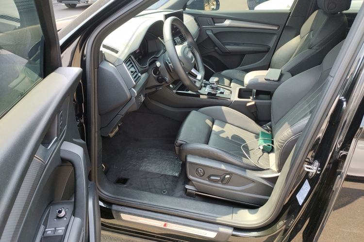 Used Audi Q5L 2023 40T Luxury Dynamic Model
