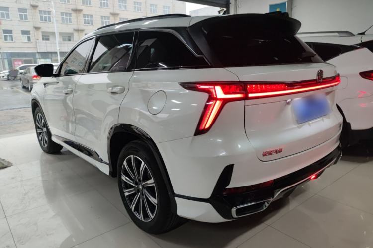 Used Changan CS75 PLUS 2024 3rd Generation Champion Edition 1.5T Intelligent Drive Dynamic Model
