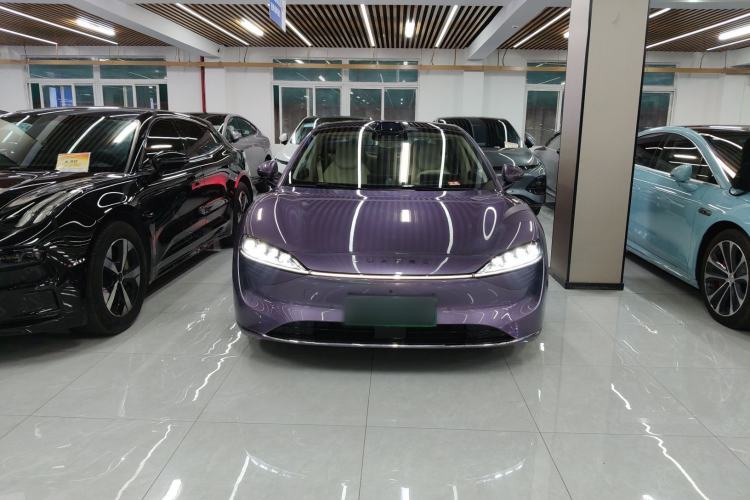 Used Hima Luxeed S7 2025 785 km Ultra