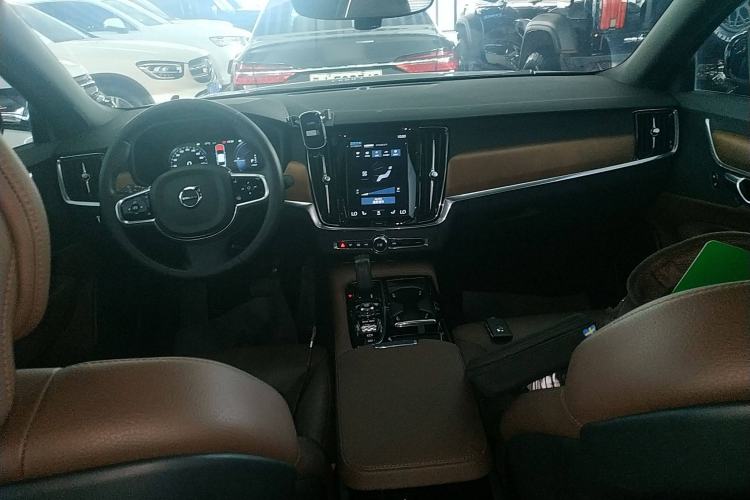 Used Volvo S90 New Energy 2021 T8 eDrive Hybrid Zhiyi Luxury Edition
