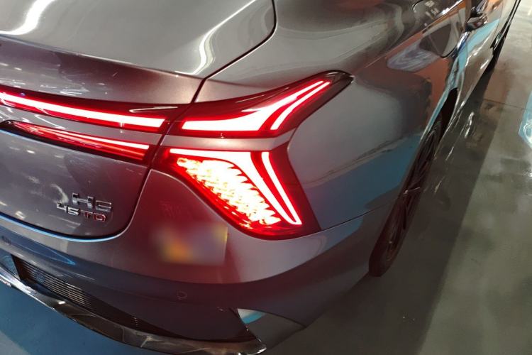 Used Hongqi H6 2023 2.0T ZhiShang Version