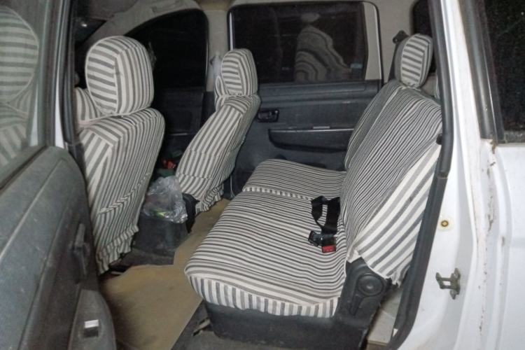 Used Dongfeng Fengon 330 2014 1.5L Manual Standard Edition DK15-02 Left Rear Seat