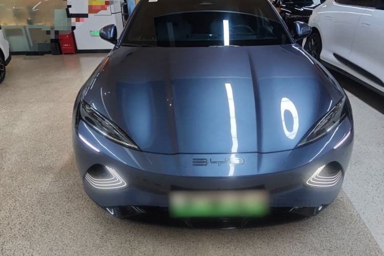 Used BYD Seal 2022 700 km Long-Range Rear-Wheel-Drive Version Front