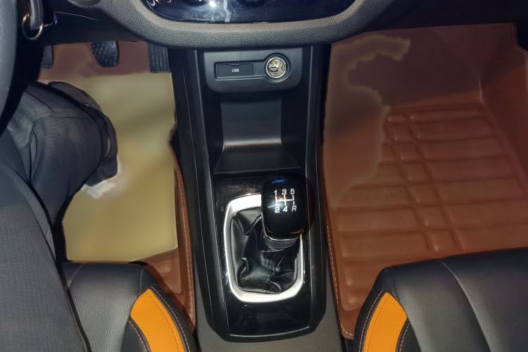 Used Baojun 310 2016 1.2L Manual Luxury Model