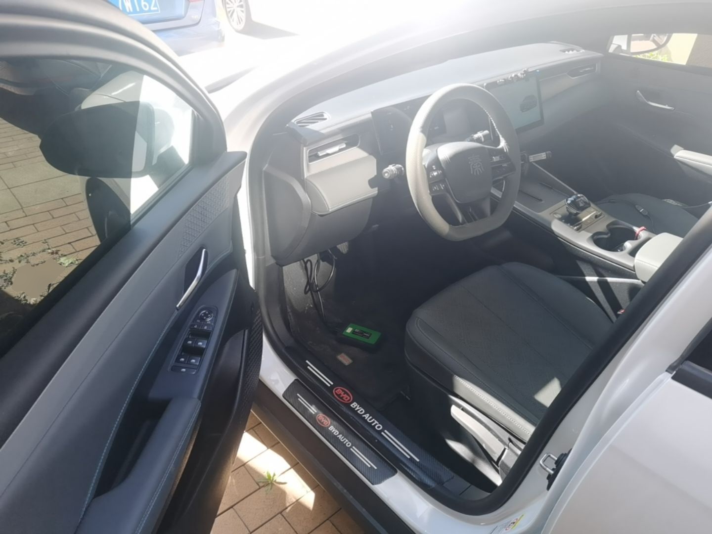 BYD Qin PLUS 2025 DM-i Smart Drive 55KM Leading Model — снимка 18