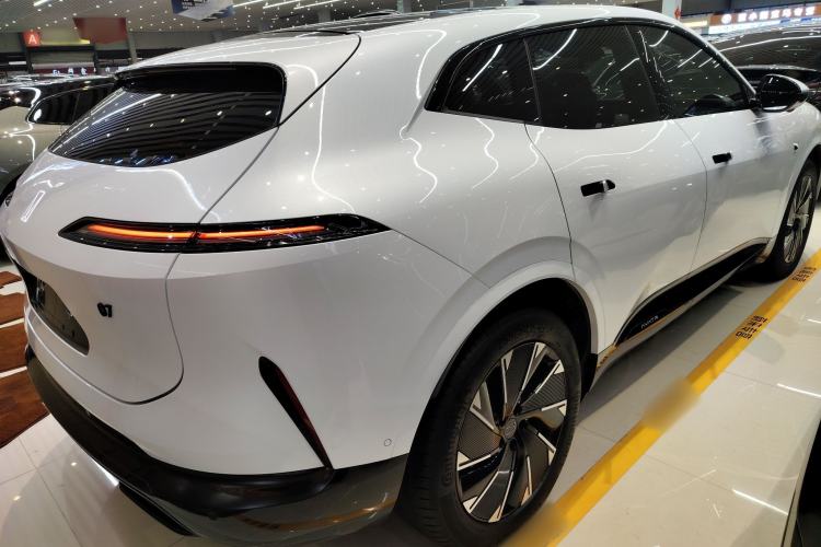 Used Avatr 07 2024 Pro+ All-Electric Version Rear Right 45 Deg