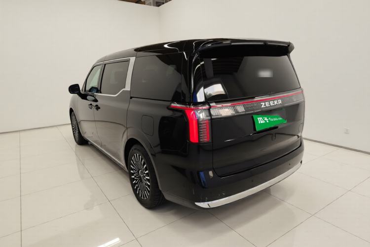Used Zeekr 009 2024 Six-Seat Executive Version 4WD 140 kWh
