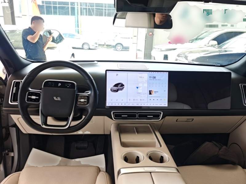 Used Li Auto L9 2022 Max model — 9
