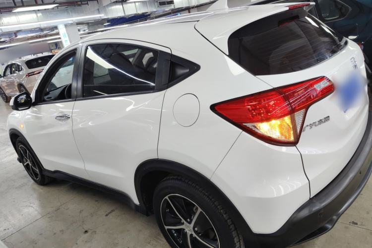 Used Honda Vezel 2020 1.5L CVT Pioneer Edition
