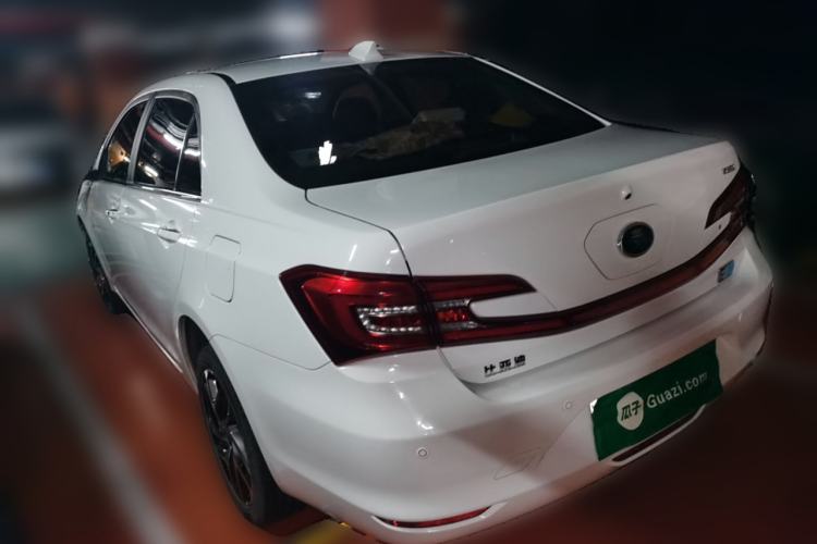 Used BYD Qin New Energy 2018 Qin EV450 Smart Connect Prestige Model
