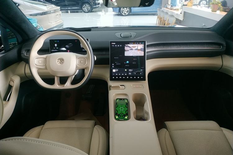 Used Nio ES6 2024 75 kWh
