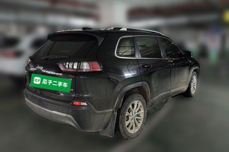 Used Jeep Cherokee 2019 2.0T Two-Wheel Drive Smart Enjoyment Version China VI
