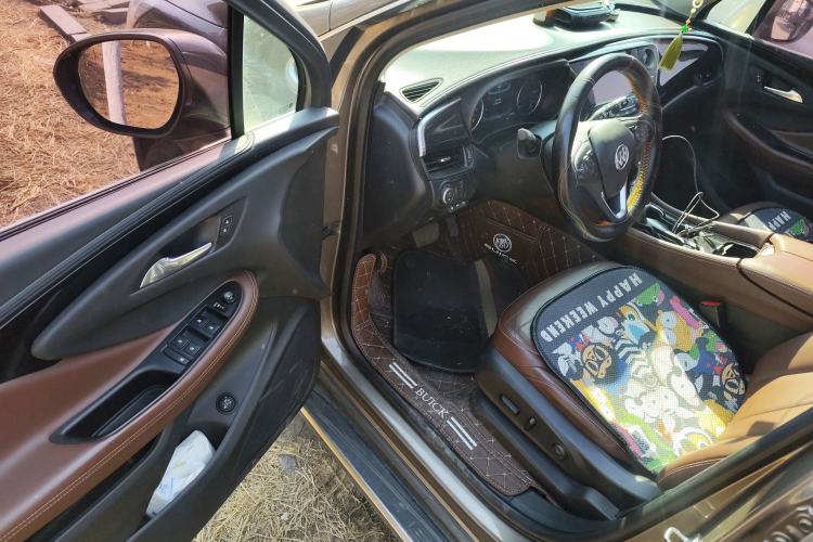 Used Buick Envision 2018 28T Four-Wheel Drive Luxury Model
