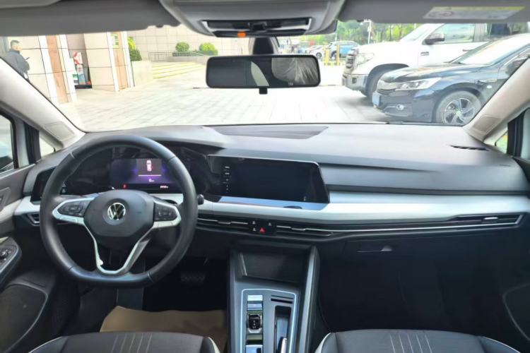 Used Volkswagen Golf 2021 280TSI DSG Pro Interior 2