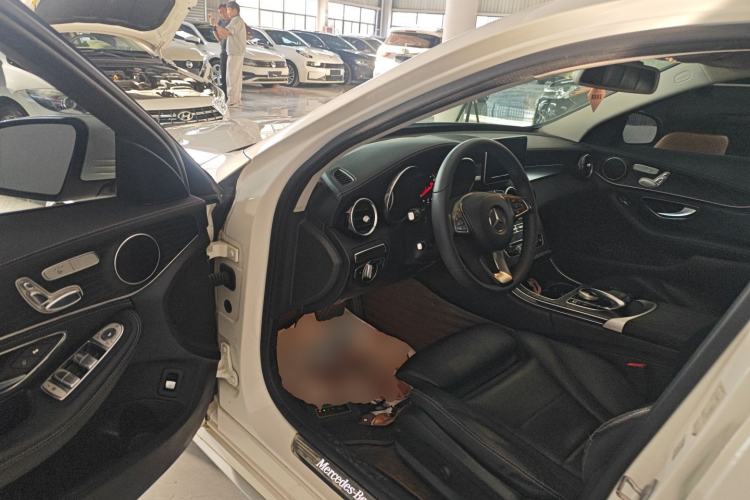 Used Mercedes-Benz C-Class 2017 C 200 L Sport Edition Driver Seat