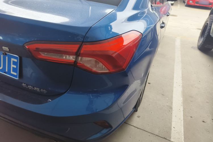 Used Ford Focus 2020 Sedan 1.5L Automatic Sharp Edition