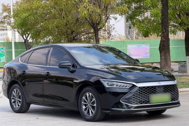 Used BYD Qin PLUS 2024 HONOR Edition DM-i 55KM Leading Model
