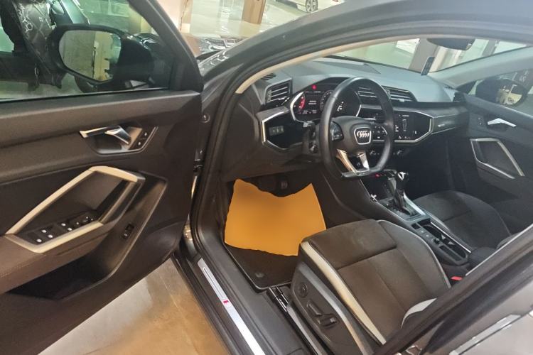 Used Audi Q3 2023 35 TFSI Fashion Dynamic Model (1.5T)