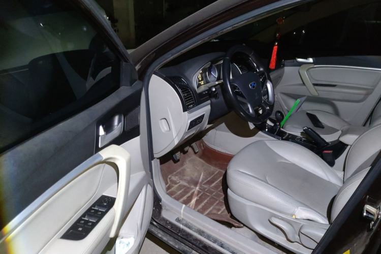 Used Geely Auto Emgrand 2014 Sedan 1.3T Manual Elite Model
