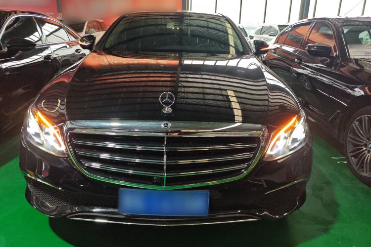 Used Mercedes-Benz E-Class 2019 E 300 L Sporty and Stylish Model