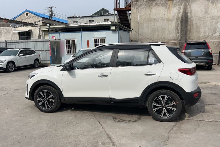 Used Kia kx1 Stonic 2026 Model 1.4L Sunroof Edition Exterior 5