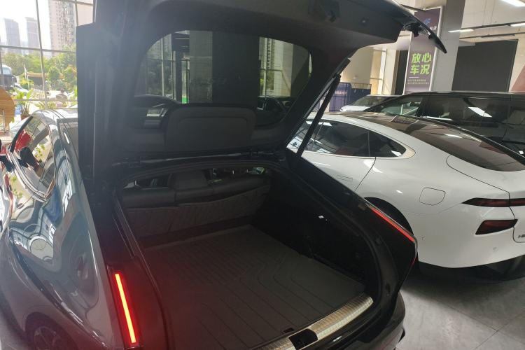 Used XPeng P7 2025 Model—820 Ultra Long Range Ultra Trunk