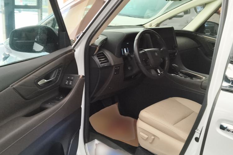 Used Toyota Vellfire 2024 Crown Dual-Engine 2.5L Ultimate Edition
