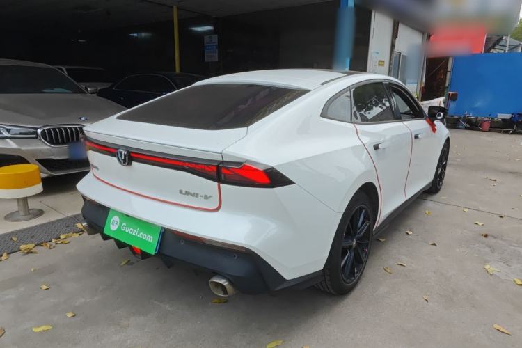 Used CHANGAN UNI-V 2023 1.5T Prestige Model