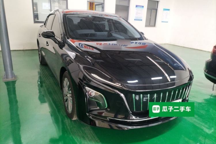 Used Hongqi E-QM5 2022 431 km Charge & Enjoy Edition Front Right 45 Deg