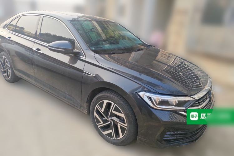 Used Volkswagen Sagitar 2025 300TSI DSG Excellence Edition Front Right 45 Deg