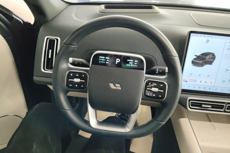 Used Li Auto L7 2023 Pro Model Steering Wheel