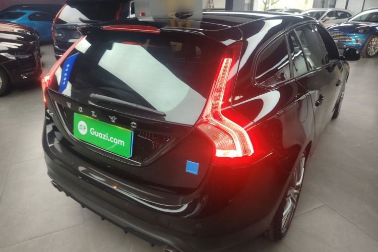 Used Volvo V60 2017 2.0T Polestar
