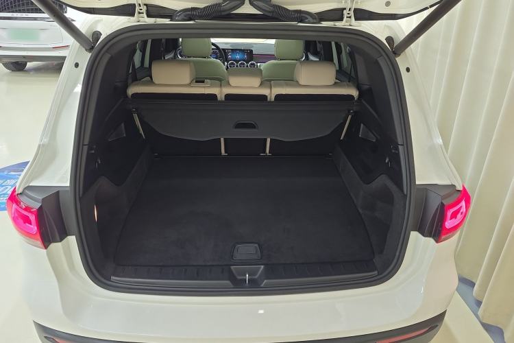 Used Mercedes-Benz EQB 2022 EQB 260 Interior 5