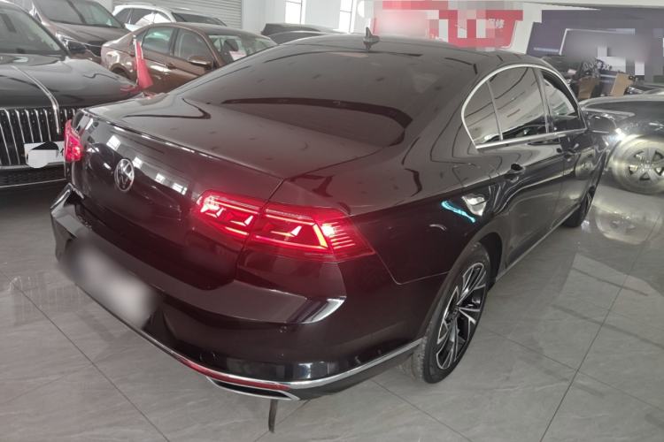 Used Volkswagen Magotan 2021 330TSI DSG 30th Anniversary Edition
