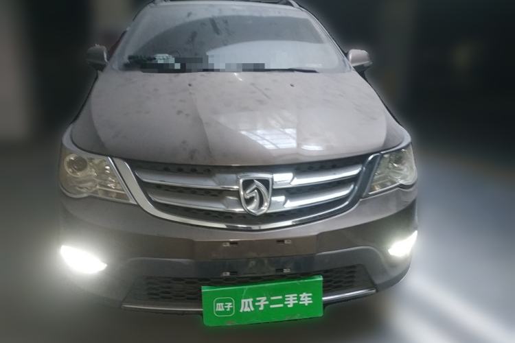 Used Baojun 730 2014 1.5L Manual Luxury Navigation ESP Version 7 Seats