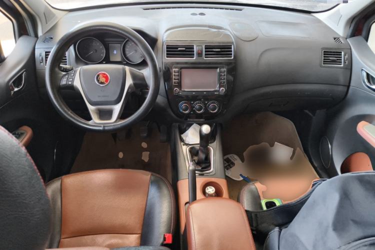 Used FORTHING Joyear X5 2015 1.6L Manual Luxury Model Center Console