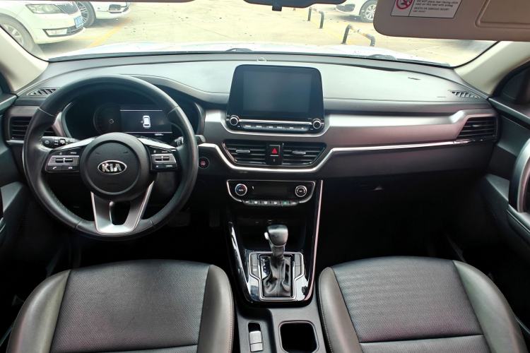 Used Kia Sportage R 2019 2.0L Automatic Smart Luxury Edition Interior 3