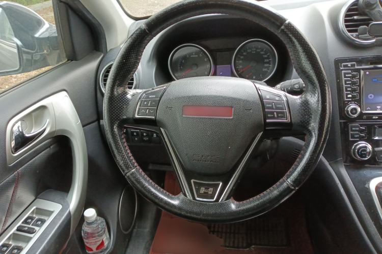 Used Haval H6 2013 Upgraded Model 1.5T Manual Two-Wheel Drive Urban Version