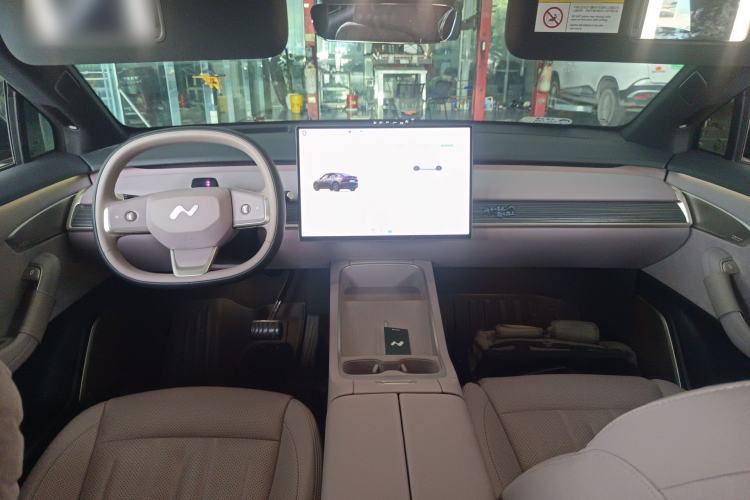 Used ONVO L60 2024 60 kWh Rear-Drive Version
