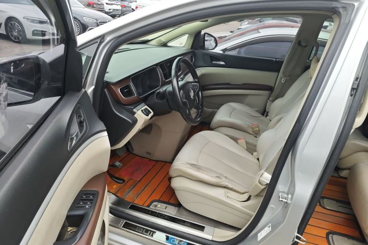 Used Buick GL8 2017 25S Comfort Version China V Standard