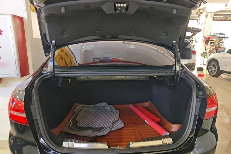 Used Ford Escort 2015 1.5L Automatic Fashion Model