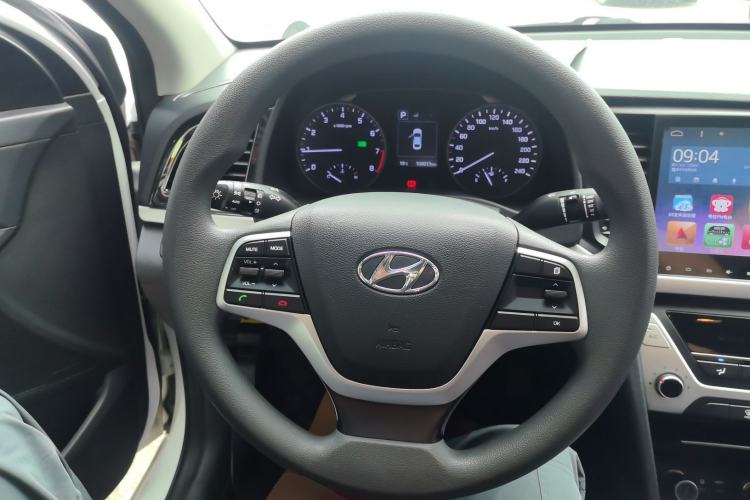 Used Hyundai Elantra (6th Generation / Lingdong) 2016 1.6L Automatic ZhiXuan – Elite Version
