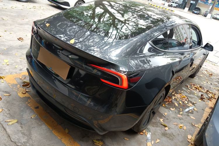 Used Tesla Model 3 2025 Rear-Wheel-Drive Version
