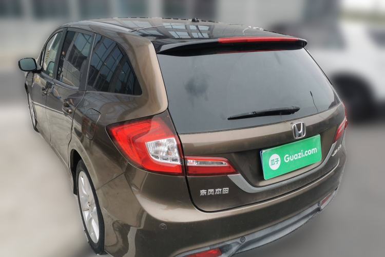 Used Honda Jade 2013 1.8L automatic Comfort version 5 seats
