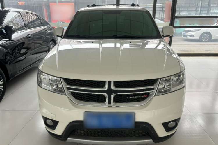 Used Dodge Journey 2013 2.4L Two-Wheel Drive Luxury Version