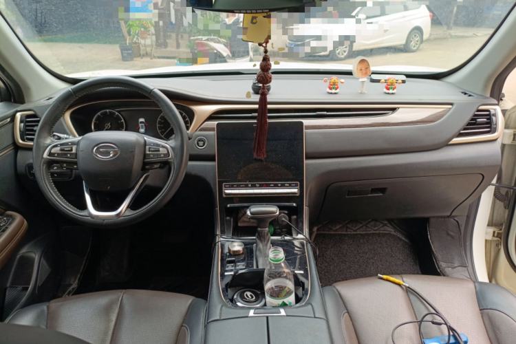 Used GAC Trumpchi GS5 2019 270T Automatic Luxury Edition Center Console