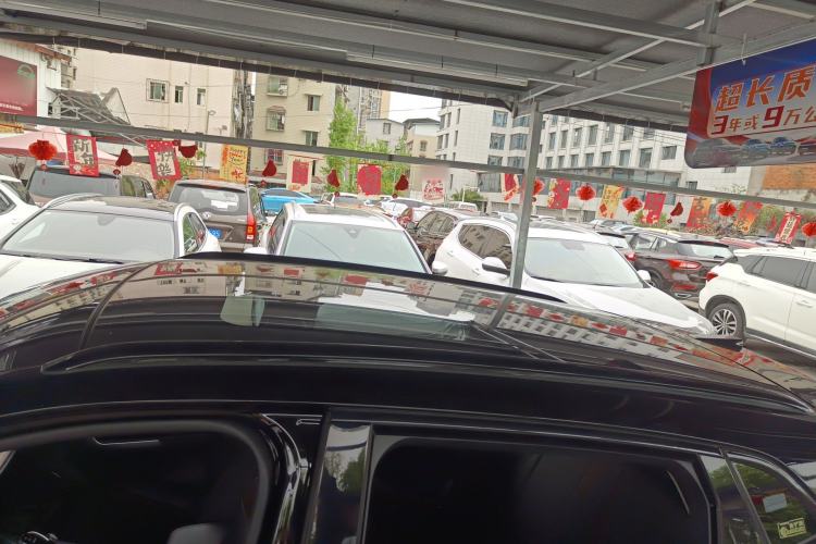 Used Wey VV5 2021 1.5T Two-Wheel Drive Color Pioneer
